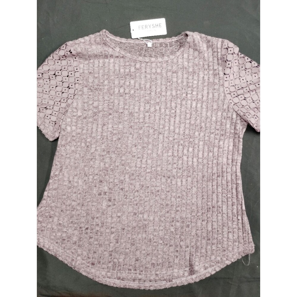 NWT Mauve Textured Feryshe Short Sleeve Top With Lace Sleeves and Curved Hem